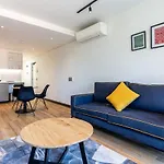 402 Marvol On Hall